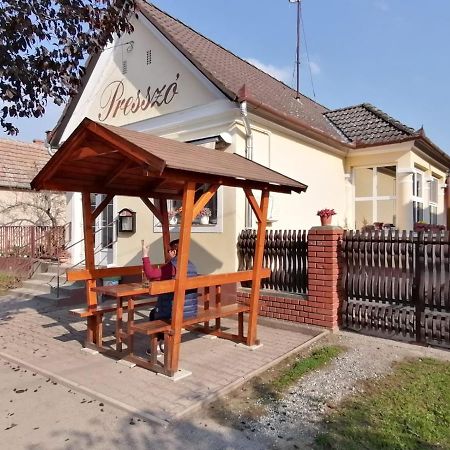 98 Petofi Utca Villa Balatonmagyarod Eksteriør bilde