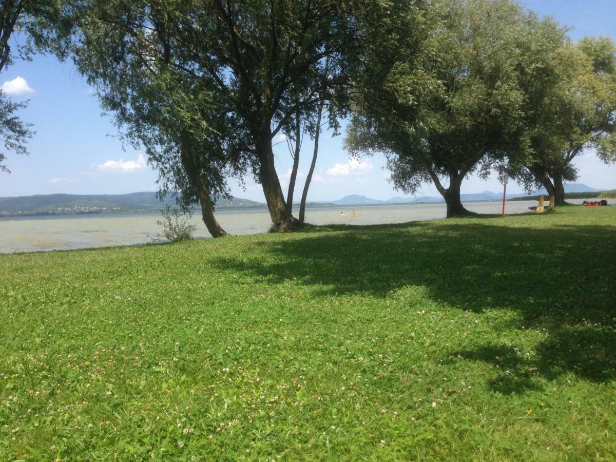 98 Petofi Utca Villa Balatonmagyarod Eksteriør bilde